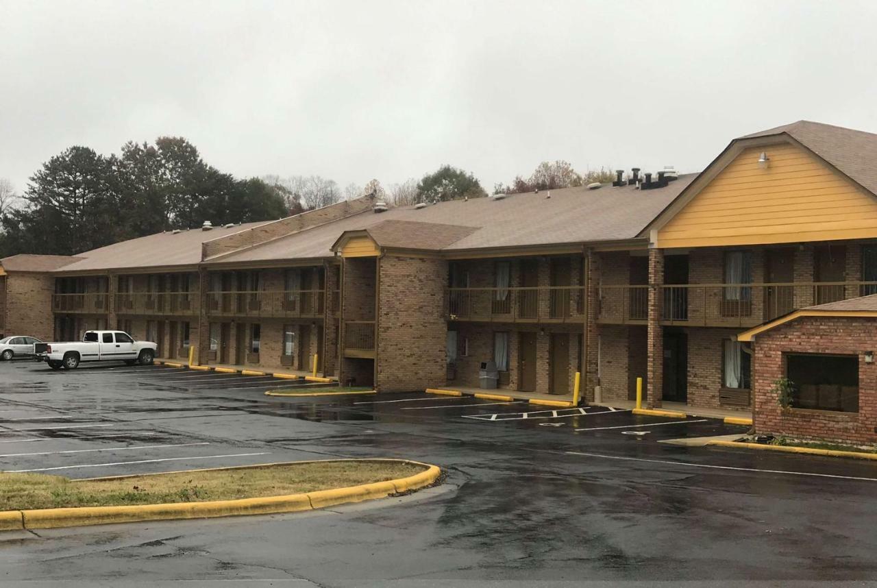 Days Inn By Wyndham King-Winston Salem Area Zewnętrze zdjęcie